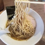 煮干拉麺 小烏丸 - 歯ごたえと心地よい喉ごしの麺