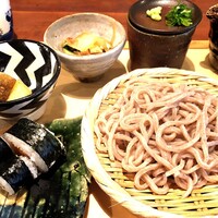 自家製粉石臼挽きうどん 青空blue 本店 - 