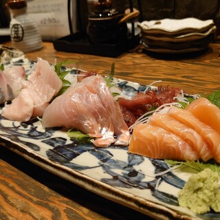 ドブ板通り 本町商店会 周辺でおすすめのグルメ情報をご紹介 食べログ ドブ板通り 本町商店会 周辺でおすすめのグルメ情報をご紹介 食べログ