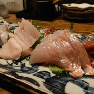 ドブ板通り 本町商店会 周辺でおすすめのグルメ情報をご紹介 食べログ ドブ板通り 本町商店会 周辺でおすすめのグルメ情報をご紹介 食べログ