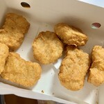 マクドナルド - ナゲットは半分没収