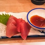 立呑み晩杯屋 - マグロ刺身