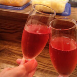 SUMIYA PINN - スパークリングワインで乾杯〜
                        ♪(*^^)o∀*∀o(^^*)♪