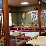 Mugitoro Tsutaya - テーブル席に人がいるので・・・。