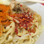 ラーメン二郎 - 粗挽き唐辛子投下～♪