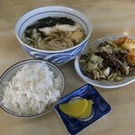 手打ち泰平うどん - 手打ち泰平うどん(岡山県岡山市北区東古松)うどん定食 750円