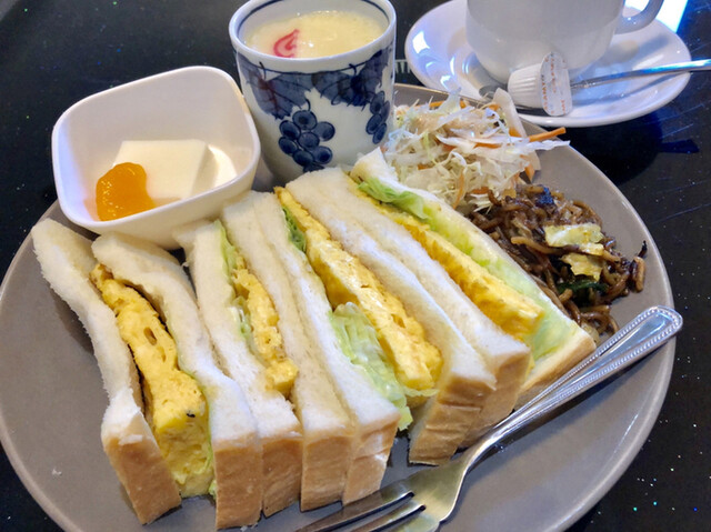 Cafe Restaurant &amp; Chuka Kouryu