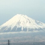 Kappou Hiiragi - 曇天に富士山