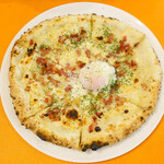 123065994 - とろろピッツァ炭焼き職人風（1700円）