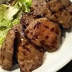 Sumiya Takao - 牛タン塩焼き、サラダ