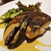 キャトルラパン - Poissons 魚料理　和歌山産天然平目と鮑のソテー 鮑の肝ソース