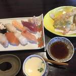 Sushi Hide - にぎりと茶碗蒸し・天ぷら＝１３００円 税別