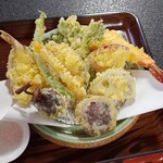 蕎麦処 一休 - 天せいろうの天ぷら(H30.12.18撮影)