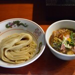 麺処ほん田 - 年越しつけ蕎麦１２００円＋チャーシュー４００円