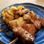 やきとん千登利 - 串。