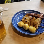 やきとん千登利 - 串。