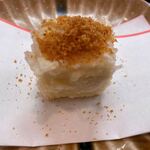 御料理 ひさまつ - 揚げ胡麻豆腐
      唐墨添え