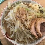 豚山 - 真上からラーメン小全マシ(2019.12.5)