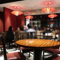 横浜中華街 重慶飯店 本館 - 店内