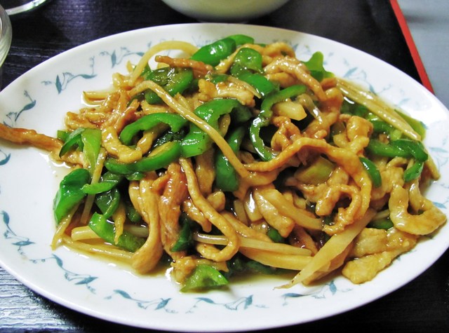 豚肉とピーマンの細切り炒め 少し濃い目の味わいでした By 余脂坊 鴛鴦 西国立 中華料理 食べログ 豚肉とピーマンの細切り炒め 少し濃い目の味わいでした By 余脂坊 鴛鴦 西国立 中華料理 食べログ