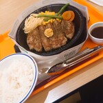 ペッパーランチ  - 100%ビーフ肉塊ハンバーグ300g