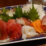 菜八 - 
