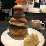 ICON - ベーコンチーズお年玉バーガー¥2300