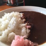 煮込み食堂 まるしば - 自家製牛スジカレーライス