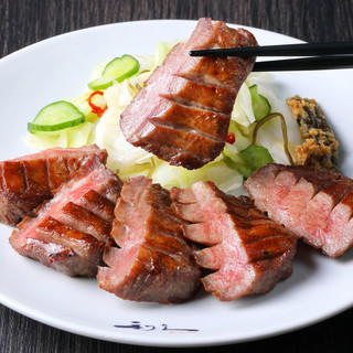 牛たん炭焼 利久_2