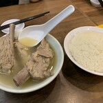 松發肉骨茶 - 料理写真: