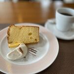 シフォン&カフェ フランクス - シフォンケーキとコーヒー