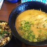 長浜わっしょい - ラーメン＋チャーシュー炙りマヨ丼（小）