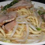 らーめんでぽっと - 混ぜて後は・・・黙々と食うべし(>_<)