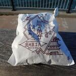 Kumaoka Kashiten - 購入したモノはこんなカンジの紙袋に入れて渡されます