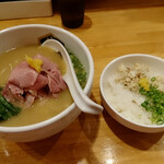 真鯛らーめん 麺魚 本店 - 