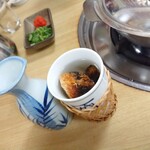 やなぎ - ヒレ酒は身から濃厚なだしが出るので二杯たっぷりと堪能できた700円(税別) 202001