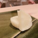 鮨 みずかみ  - べったら漬け