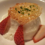 8G Horie River Terrace - アーモンドの香りが広がるビアンコマンジャーレ