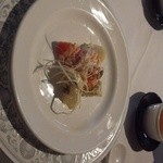 前菜　大海老と根菜のサラダ