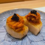 鮨 みずかみ  - 帆立、蒸しウニ、昆布