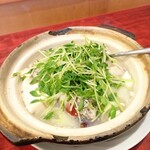 Chuuka Ryourikaen - 牡蠣と豆腐の土鍋煮込み