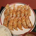Miyoshino - ジャンボ定食の餃子(18個)