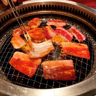新宿で焼肉食べ放題するなら 何度でも行きたい人気店選 食べログまとめ 新宿で焼肉食べ放題するなら 何度でも行きたい人気店選 食べログまとめ