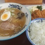 食事処 アカギ - ラーメンカツセット１０００円