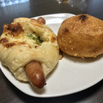 粉とクリーム - 惣菜パソはカレーかウインナーにかぎる！