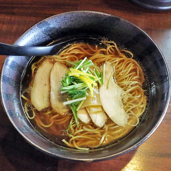 ヒャクブンノイチ 三重県鈴鹿市 純鶏醤油ラーメン By ふじさんさん ヒャクブンノイチ 1 100 旧店名 メンコウ ともや 鼓ケ浦 ラーメン 食べログ