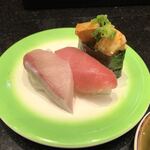 Sushi Madoka - 《冬三昧》540円
                        （本まぐろ中トロ・活〆かぼすブリ・あん肝軍艦）