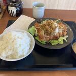 Kara yama - 油琳鶏定食