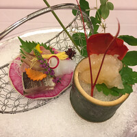 坐漁荘 - 造り
                    季節の地魚盛り合わせ、天城の本山葵、妻いろいろ