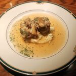 バー チェロキー - 豚足のベルモット煮込み